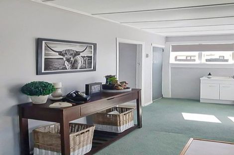 Photo of property in 10 Rira Street, Marton, 4710