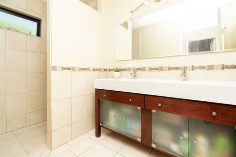 Photo of property in 34 Winslow Court, Huntington, Hamilton, 3210