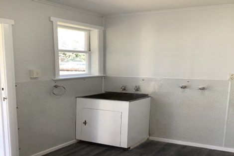 Photo of property in 32 Pearce Crescent, Taita, Lower Hutt, 5011