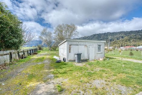 Photo of property in 16 Wanganui Flat Road, Harihari, 7884