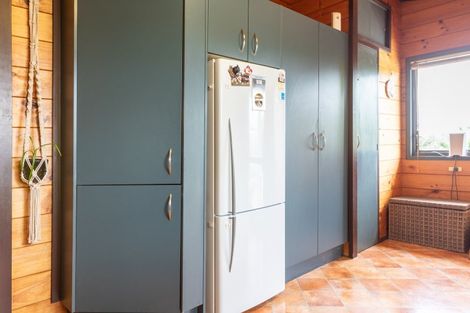 Photo of property in 47 Cowper Side Road, Dannevirke, 4976