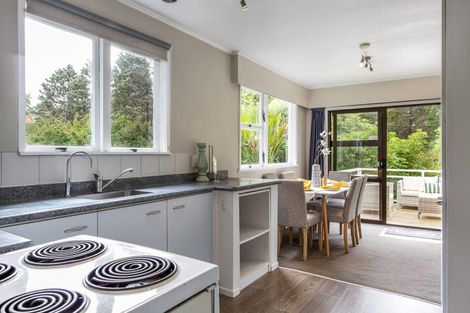 Photo of property in 9 The Grove, Titirangi, Auckland, 0604