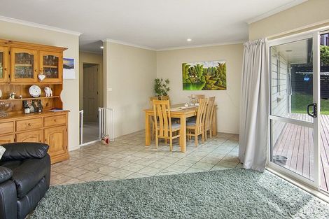 Photo of property in 15 Dowman Place, Te Puke, 3119
