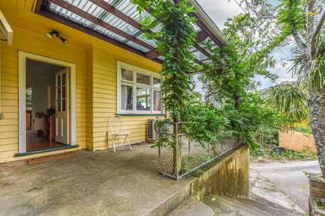 Photo of property in 74 Locking Street, Nelson South, Nelson, 7010