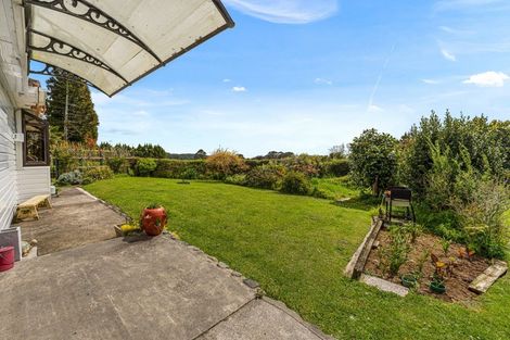 Photo of property in 59 Alfred Road, Egmont Village, New Plymouth, 4371