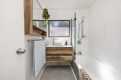 Photo of property in 25b Meander Drive, Welcome Bay, Tauranga, 3112