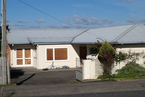 Photo of property in 2/91 Litten Road, Cockle Bay, Auckland, 2014