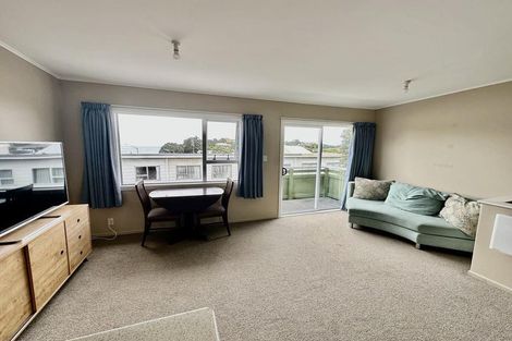 Photo of property in 4/20 Bay Drive, Titahi Bay, Porirua, 5022