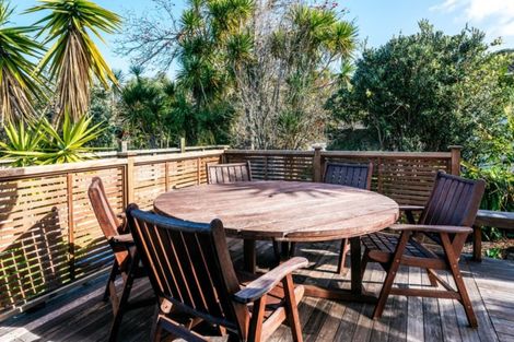 Photo of property in 13 Puriri Road, Oneroa, Waiheke Island, 1081