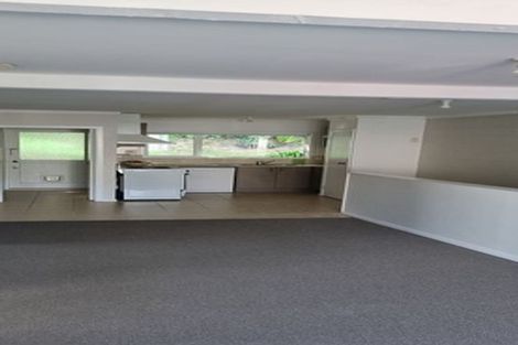 Photo of property in 1/15 Bloomsbury Grove, Newlands, Wellington, 6037