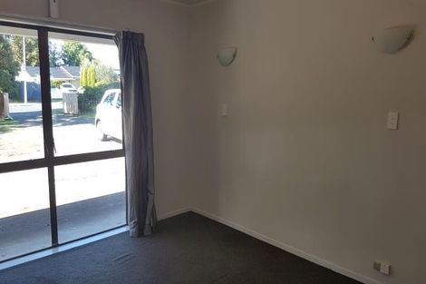 Photo of property in 1/4 Roys Road, Weymouth, Auckland, 2103