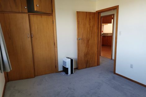 Photo of property in 5 Walnut Way, Maungaraki, Lower Hutt, 5010