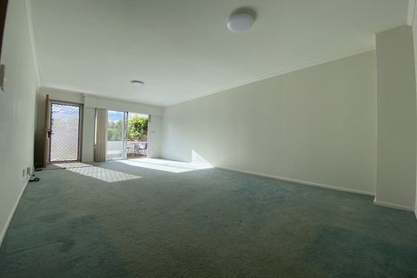 Photo of property in 2 Halyard Place, Whitby, Porirua, 5024