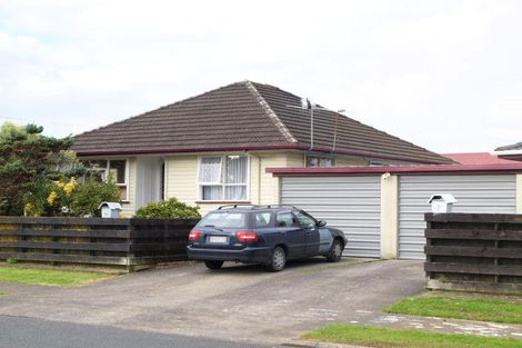 Photo of property in 17 Von Sturmer Street, Mangere East, Auckland, 2024