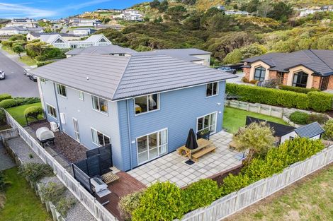 Photo of property in 17 Kepler Way, Aotea, Porirua, 5024