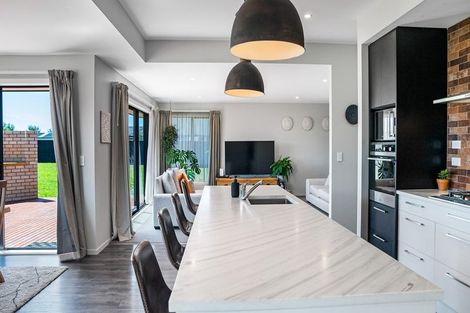 Photo of property in 70 Kingsdowne Drive, West Melton, 7618