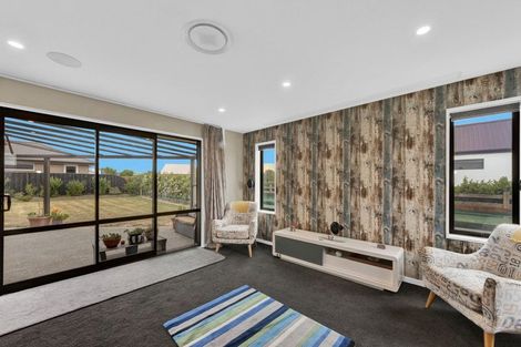 Photo of property in 22 Dunlop Crescent, Rolleston, 7614