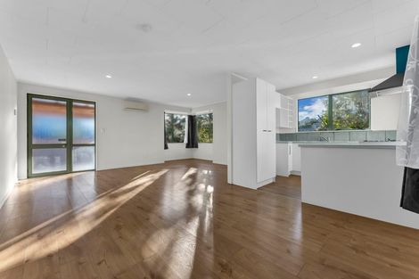 Photo of property in 81a Dundale Avenue, Blockhouse Bay, Auckland, 0600