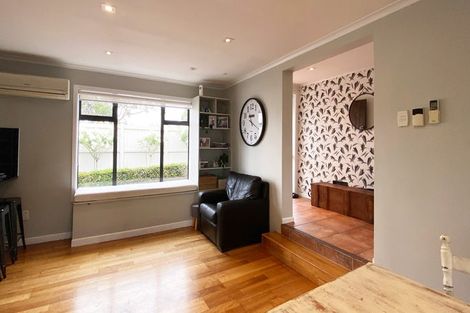 Photo of property in 1/1 Paparoa Road, Cockle Bay, Auckland, 2014