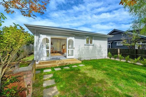 Photo of property in 44 Centaurus Road, Cashmere, Christchurch, 8022
