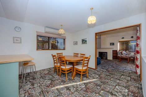Photo of property in 8 Kennedy Crescent, Wanaka, 9305