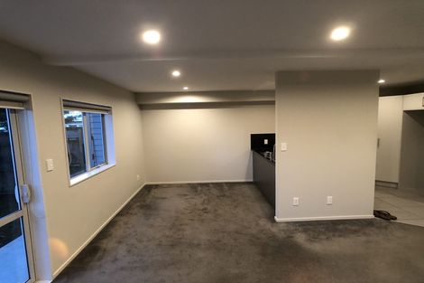 Photo of property in 3/45a Swanson Road, Henderson, Auckland, 0610