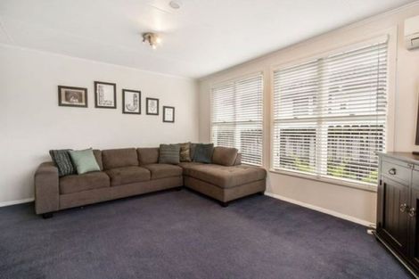 Photo of property in 61 Arimu Road, Papakura, 2110