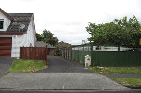 Photo of property in 8 Evanda Crescent, Conifer Grove, Takanini, 2112