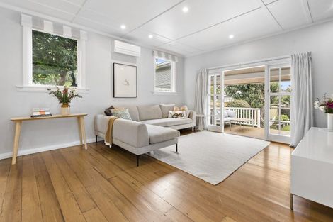 Photo of property in 265 Muritai Road, Eastbourne, Lower Hutt, 5013