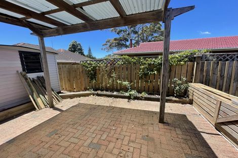 Photo of property in 12 Bosnyak Drive, Te Atatu South, Auckland, 0610