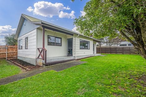 Photo of property in 59 Raglan Avenue, Cloverlea, Palmerston North, 4412