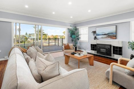 Photo of property in 132a Coronation Road, Mangere Bridge, Auckland, 2022