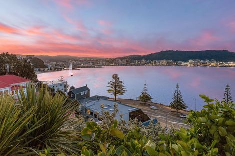 Photo of property in 334 Oriental Parade, Oriental Bay, Wellington, 6011