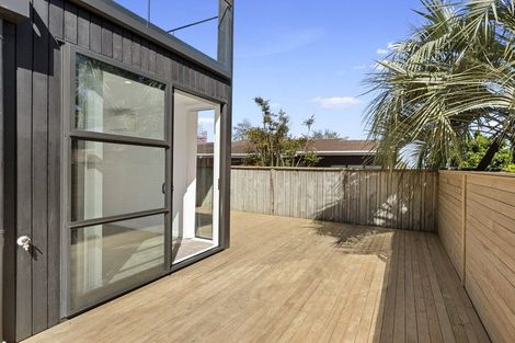 Photo of property in 50d Killarney Street, Takapuna, Auckland, 0622