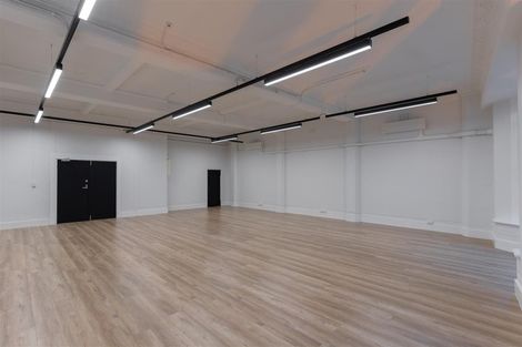 Photo of property in 1e Queen Street, New Plymouth, 4310