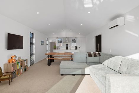 Photo of property in 18 Augusta Rise, Omokoroa, 3114