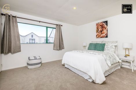 Photo of property in 2/1 Briar Way, New Lynn, Auckland, 0600