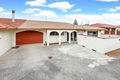 Photo of property in 2/85 Victoria Road, Papatoetoe, Auckland, 2025