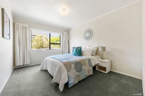 Photo of property in 5 Lagoon Way, West Harbour, Auckland, 0618