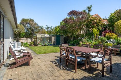 Photo of property in 158 Westchester Drive, Churton Park, Wellington, 6037