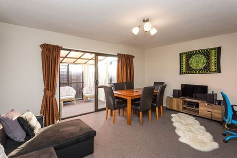 Photo of property in 2/31 Pavitt Street, Richmond, Christchurch, 8013