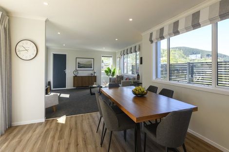 Photo of property in 40 Bluff Road, Kenepuru, Porirua, 5022