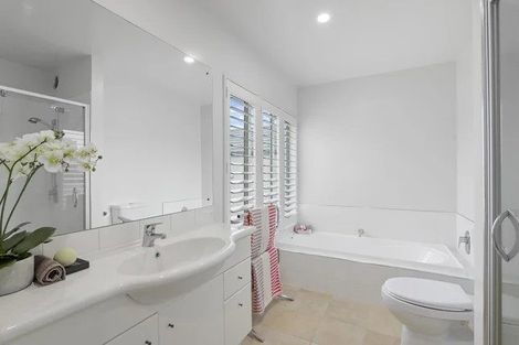 Photo of property in 132 Lake Terrace Road, Burwood, Christchurch, 8061