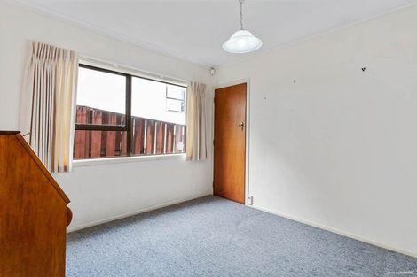 Photo of property in 53 Kennedy Avenue, Forrest Hill, Auckland, 0620