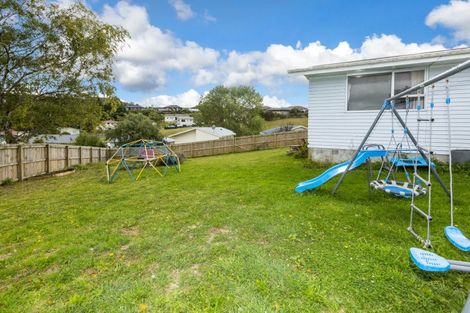 Photo of property in 23 Blueberry Grove, Timberlea, Upper Hutt, 5018