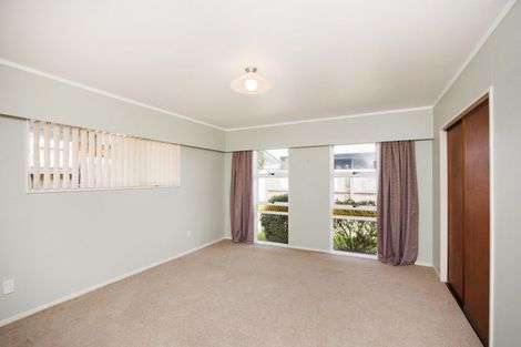 Photo of property in 12a Cecil Place, Cloverlea, Palmerston North, 4412