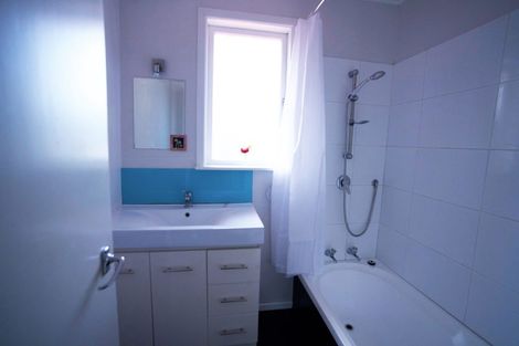 Photo of property in 12 Lucinda Place, Glen Eden, Auckland, 0602