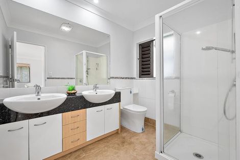 Photo of property in 3 Gordal Place, Flat Bush, Auckland, 2016