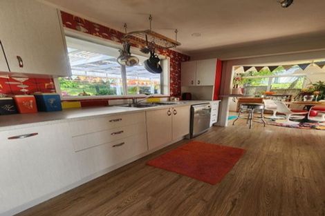 Photo of property in 28 Zingaro Place, Massey, Auckland, 0614