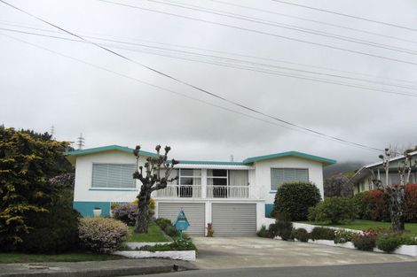 Photo of property in 9 Hilliard Street, Stoke, Nelson, 7011